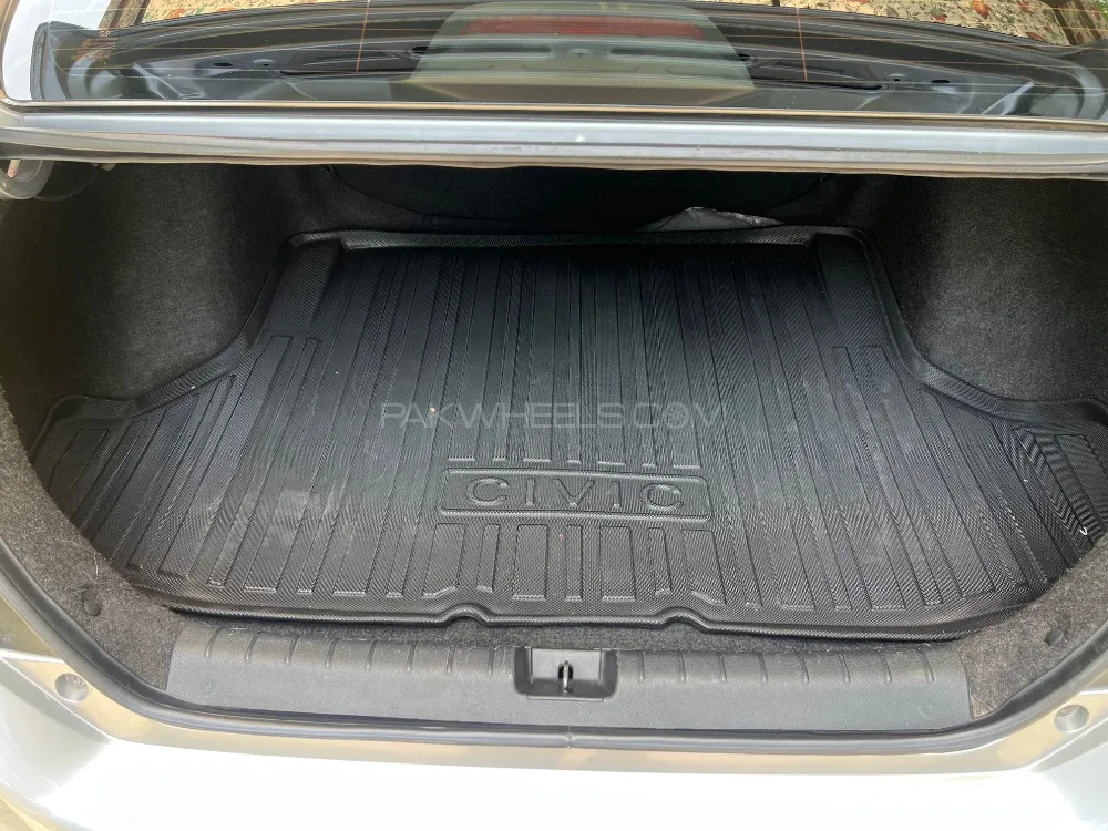 Honda Civic 2016 for Sale in Multan Honda Civic 2016 for Sale in Multan Image-10