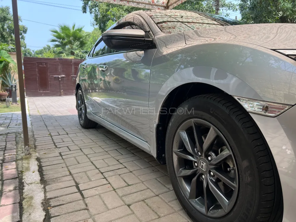 Honda Civic 2016 for Sale in Multan Honda Civic 2016 for Sale in Multan Image-3
