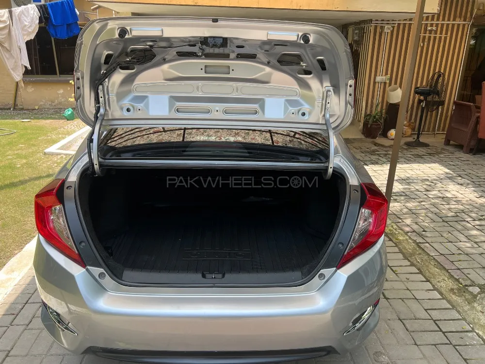Honda Civic 2016 for Sale in Multan Honda Civic 2016 for Sale in Multan Image-9
