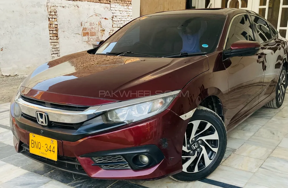 Honda Civic 2018 for Sale in Peshawar Honda Civic 2018 for Sale in Peshawar Image-12