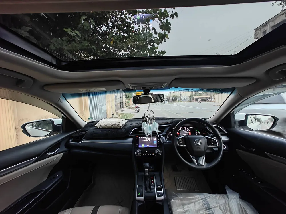 Honda Civic 2018 for Sale in Islamabad Honda Civic 2018 for Sale in Islamabad Image-9