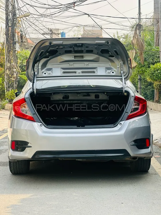 Honda Civic 2018 for Sale in Lahore Honda Civic 2018 for Sale in Lahore Image-15
