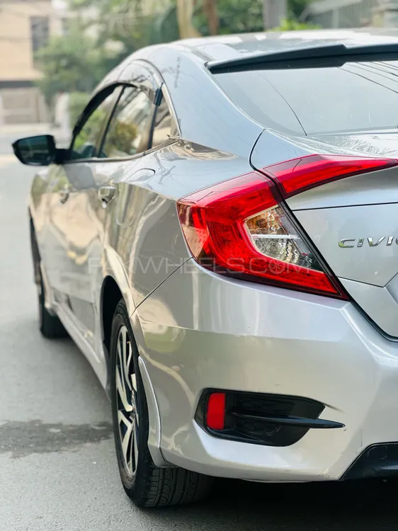 Honda Civic 2018 for Sale in Lahore Honda Civic 2018 for Sale in Lahore Image-5