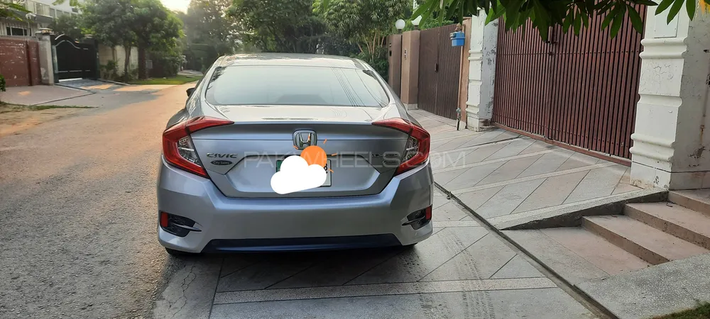 Honda Civic 2018 for Sale in Lahore Honda Civic 2018 for Sale in Lahore Image-5