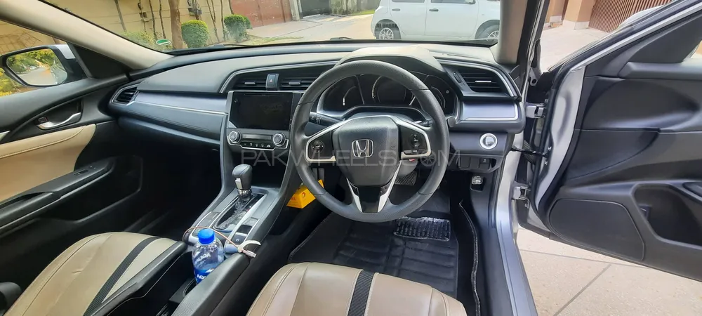 Honda Civic 2018 for Sale in Lahore Honda Civic 2018 for Sale in Lahore Image-16