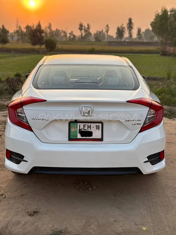 Honda Civic 2018 for Sale in Mandi bahauddin Honda Civic 2018 for Sale in Mandi bahauddin Image-2