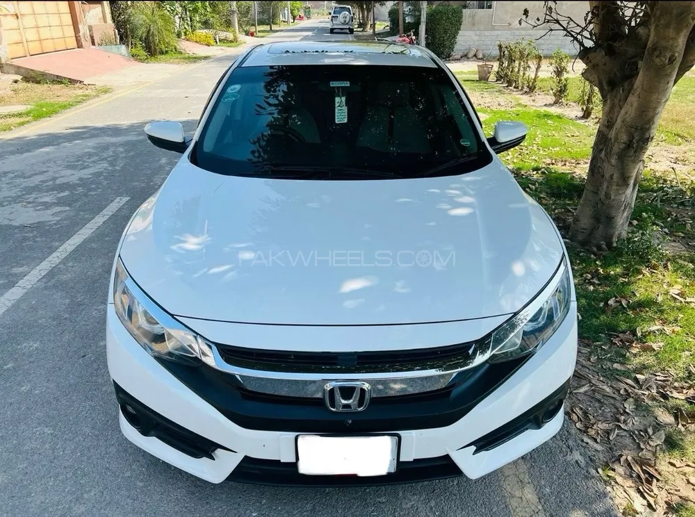 Honda Civic 2018 for Sale in Faisalabad Honda Civic 2018 for Sale in Faisalabad Image-3