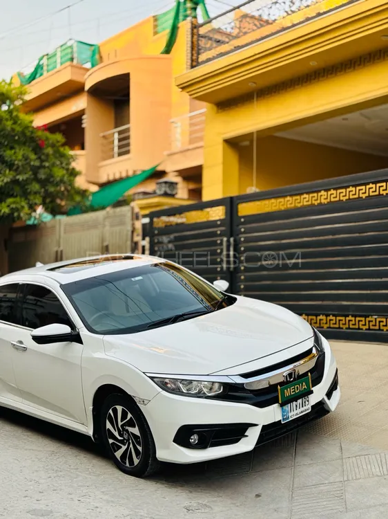 Honda Civic 2019 for Sale in Rawalpindi Honda Civic 2019 for Sale in Rawalpindi Image-9