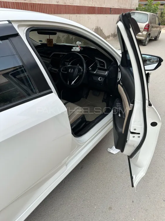 Honda Civic 2021 for Sale in Karachi Honda Civic 2021 for Sale in Karachi Image-7
