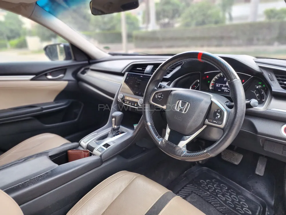 Honda Civic 2021 for Sale in Sahiwal Honda Civic 2021 for Sale in Sahiwal Image-7