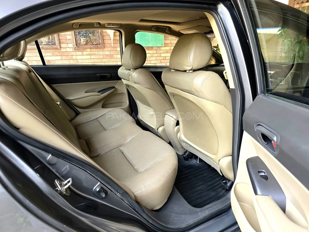 Honda Civic 2010 for Sale in Lahore Honda Civic 2010 for Sale in Lahore Image-13