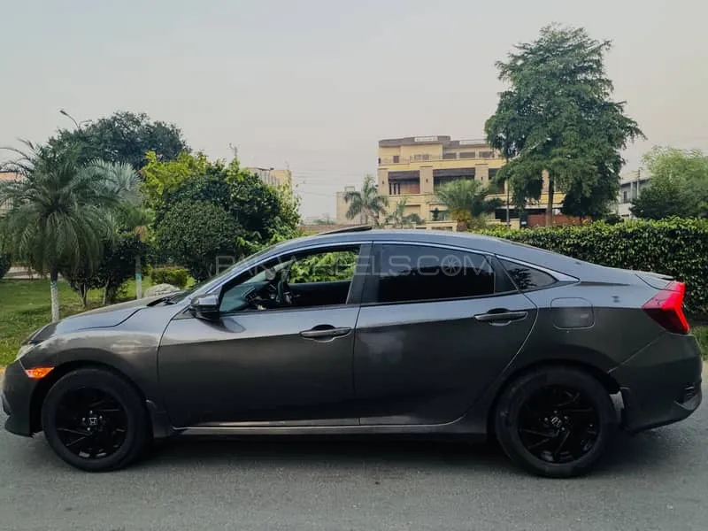 Honda Civic 2016 for Sale in Faisalabad Honda Civic 2016 for Sale in Faisalabad Image-5