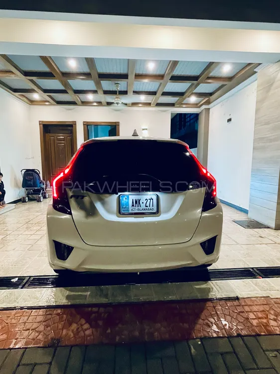 Honda Fit 2015 for Sale in Islamabad Honda Fit 2015 for Sale in Islamabad Image-7