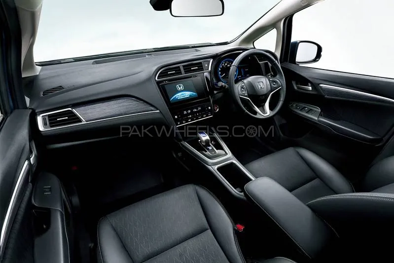Honda Fit 2015 for Sale in Karachi Honda Fit 2015 for Sale in Karachi Image-11