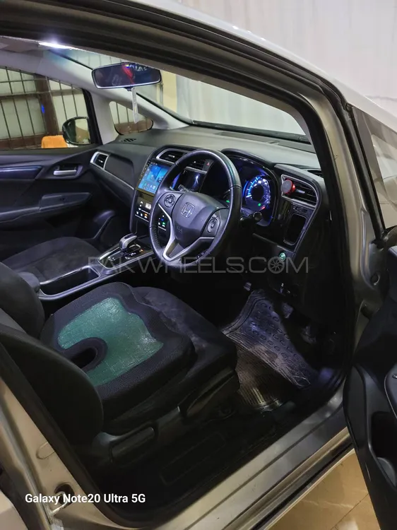 Honda Fit 2015 for Sale in Karachi Honda Fit 2015 for Sale in Karachi Image-9