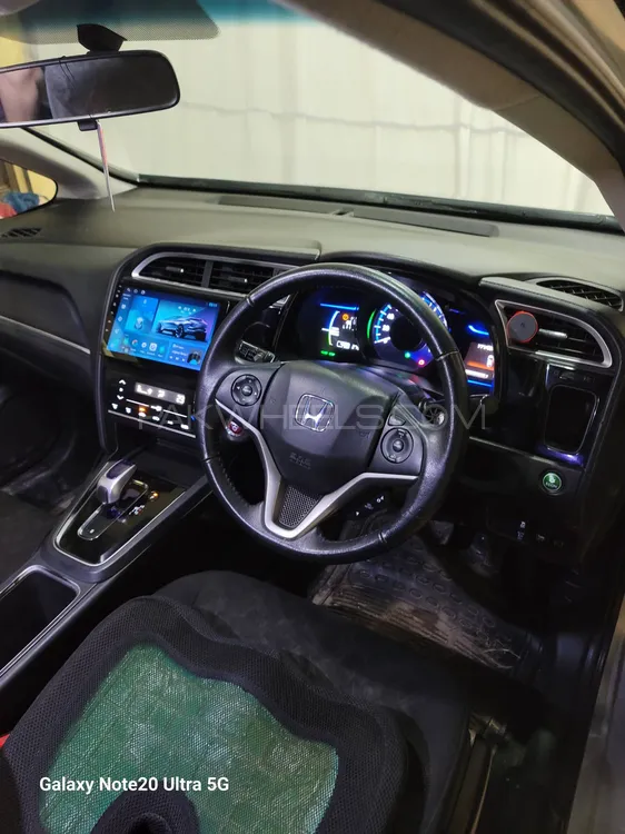 Honda Fit 2015 for Sale in Karachi Honda Fit 2015 for Sale in Karachi Image-10