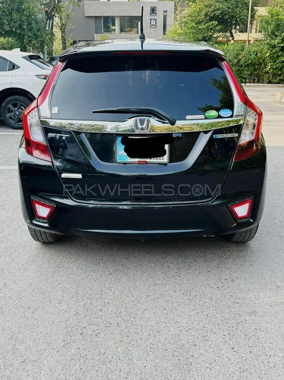Honda Fit 2015 for Sale in Islamabad Honda Fit 2015 for Sale in Islamabad Image-4