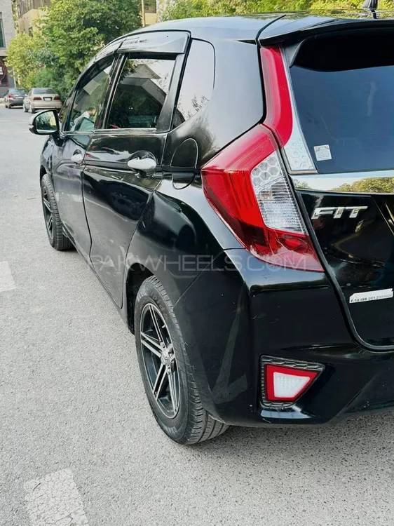 Honda Fit 2015 for Sale in Islamabad Honda Fit 2015 for Sale in Islamabad Image-6