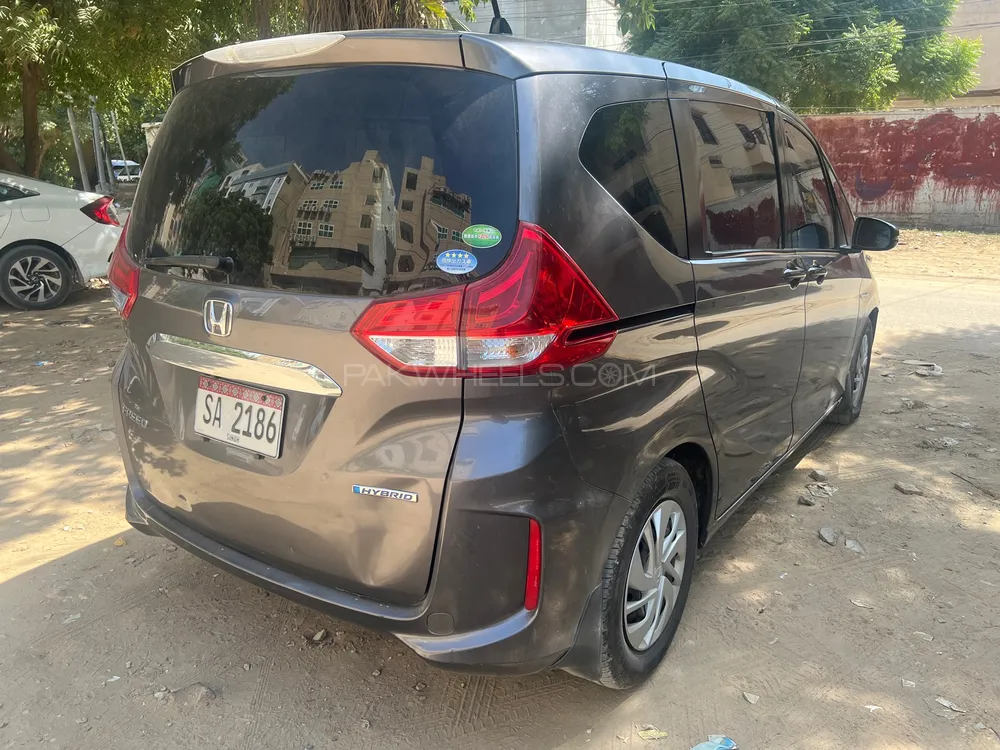 Honda Freed 2017 for Sale in Karachi Honda Freed 2017 for Sale in Karachi Image-12