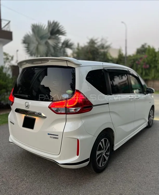 Honda Freed 2017 for Sale in Lahore Honda Freed 2017 for Sale in Lahore Image-6