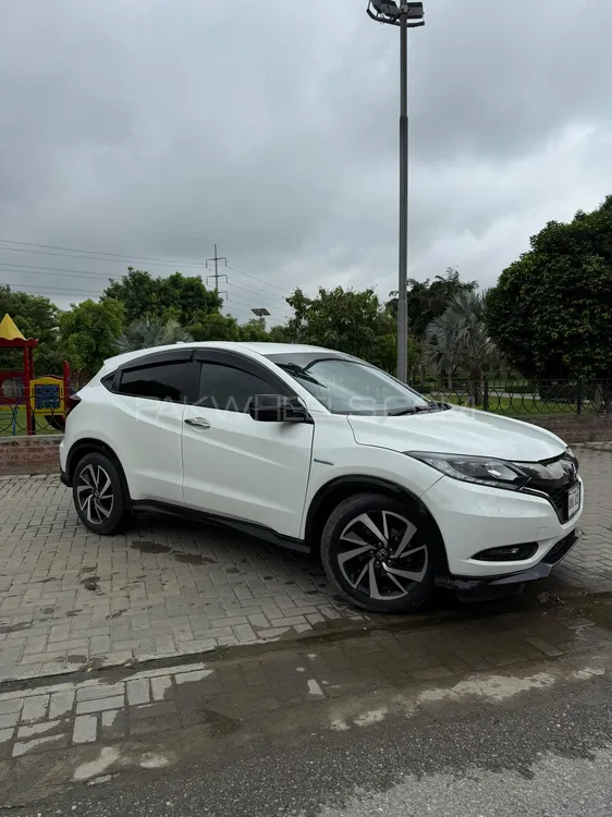 Honda Vezel 2016 for Sale in Lahore Honda Vezel 2016 for Sale in Lahore Image-6