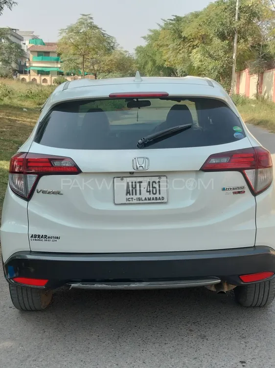Honda Vezel 2014 for Sale in Islamabad Honda Vezel 2014 for Sale in Islamabad Image-2