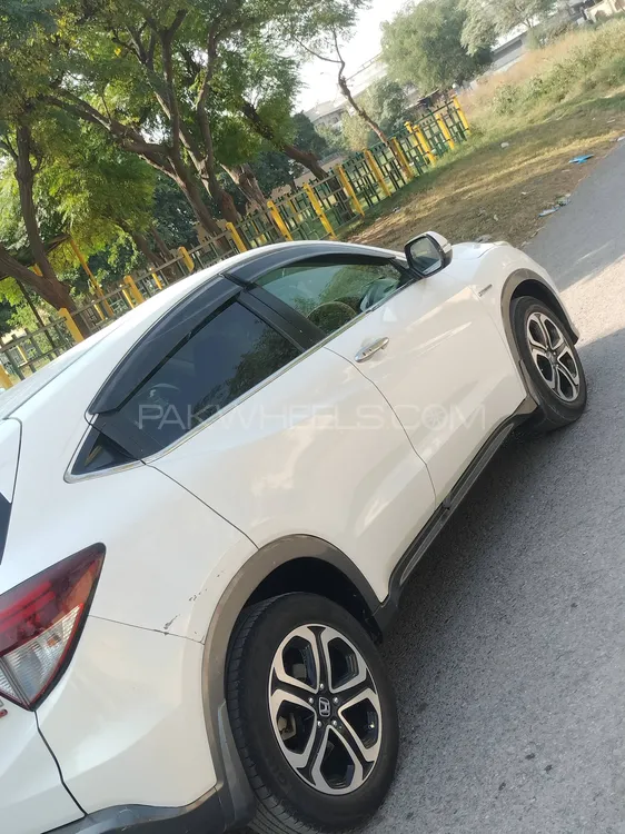 Honda Vezel 2014 for Sale in Islamabad Honda Vezel 2014 for Sale in Islamabad Image-6