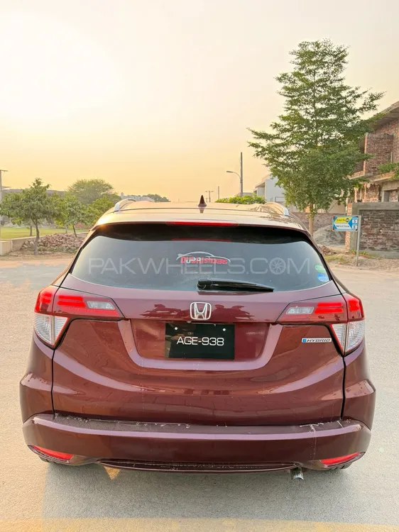 Honda Vezel 2014 for Sale in Multan Honda Vezel 2014 for Sale in Multan Image-4