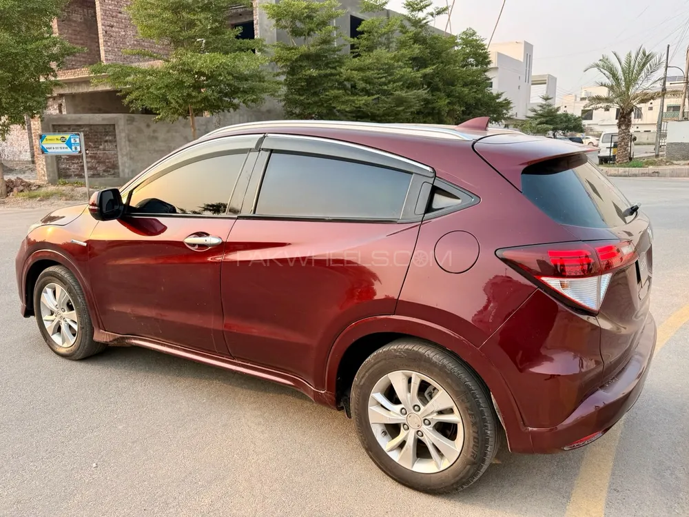 Honda Vezel 2014 for Sale in Multan Honda Vezel 2014 for Sale in Multan Image-6