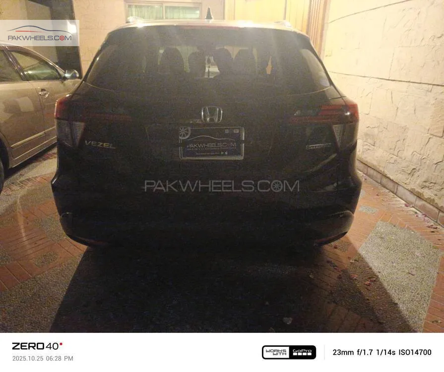 Honda Vezel 2017 for Sale in Lahore Honda Vezel 2017 for Sale in Lahore Image-6