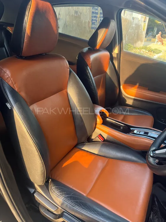 Honda Vezel 2016 for Sale in Karachi Honda Vezel 2016 for Sale in Karachi Image-7