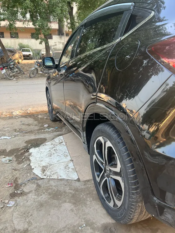 Honda Vezel 2016 for Sale in Karachi Honda Vezel 2016 for Sale in Karachi Image-4