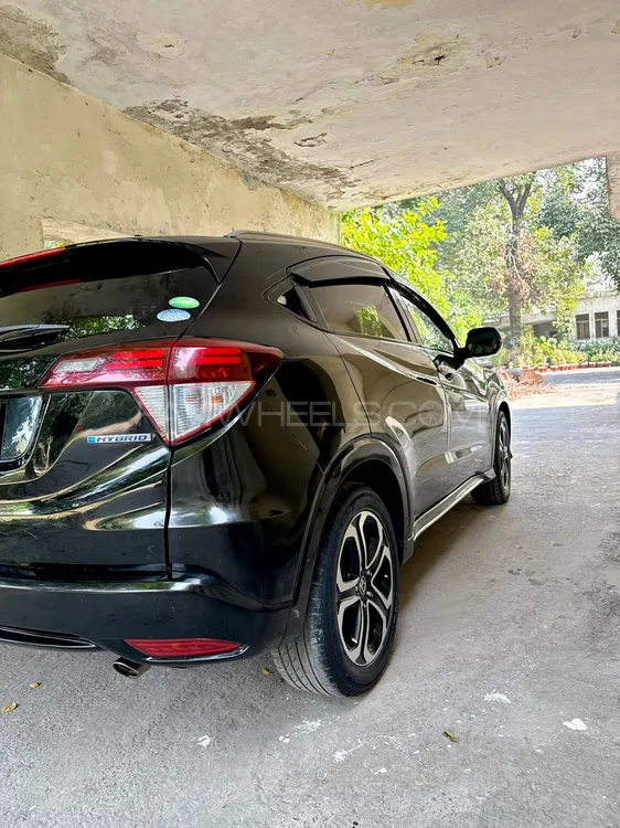 Honda Vezel 2016 for Sale in Lahore Honda Vezel 2016 for Sale in Lahore Image-6