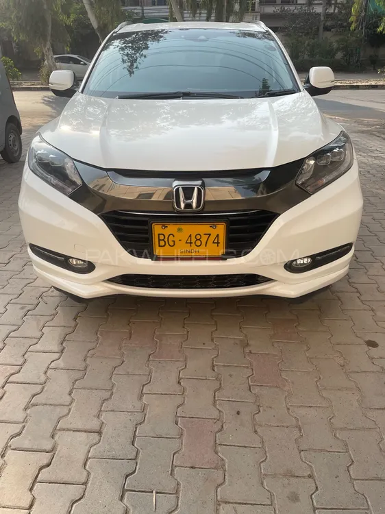 Honda Vezel 2017 for Sale in Multan Honda Vezel 2017 for Sale in Multan Image-1