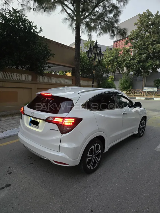 Honda Vezel 2020 for Sale in Rawalpindi Honda Vezel 2020 for Sale in Rawalpindi Image-5