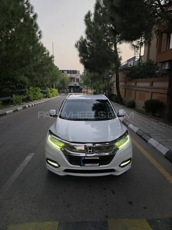 Honda Vezel 2020 for Sale in Rawalpindi Honda Vezel 2020 for Sale in Rawalpindi Image-1