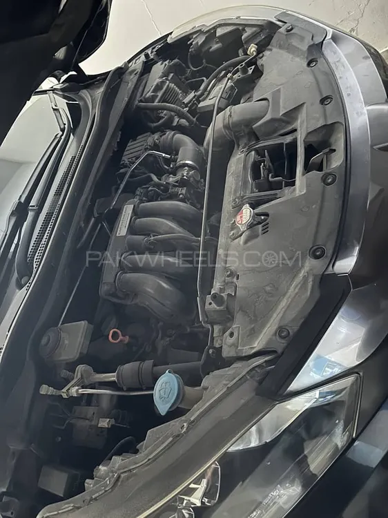Honda Vezel 2014 for Sale in Karachi Honda Vezel 2014 for Sale in Karachi Image-10