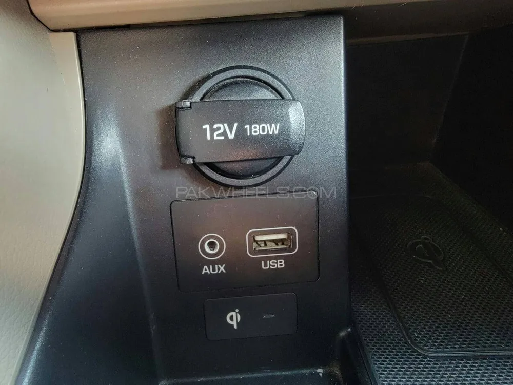 Hyundai Elantra 2021 for Sale in Faisalabad Hyundai Elantra 2021 for Sale in Faisalabad Image-16