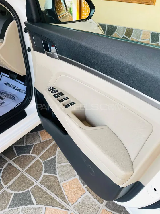 Hyundai Elantra 2021 for Sale in Islamabad Hyundai Elantra 2021 for Sale in Islamabad Image-5