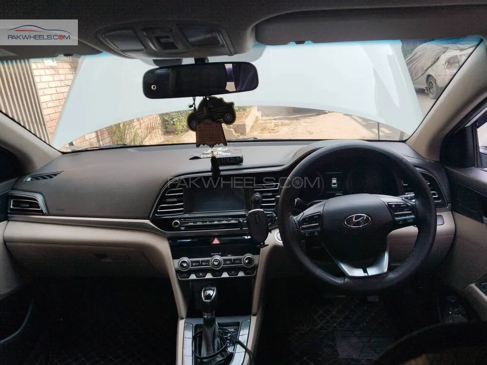Hyundai Elantra 2021 for Sale in Lahore Hyundai Elantra 2021 for Sale in Lahore Image-10