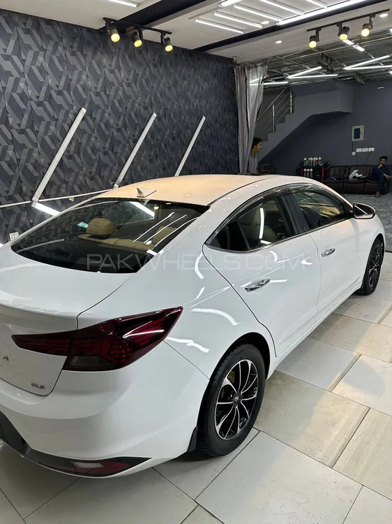 Hyundai Elantra 2021 for Sale in Lahore Hyundai Elantra 2021 for Sale in Lahore Image-9