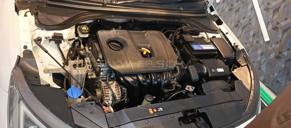 Hyundai Elantra 2021 for Sale in Lahore Hyundai Elantra 2021 for Sale in Lahore Image-6
