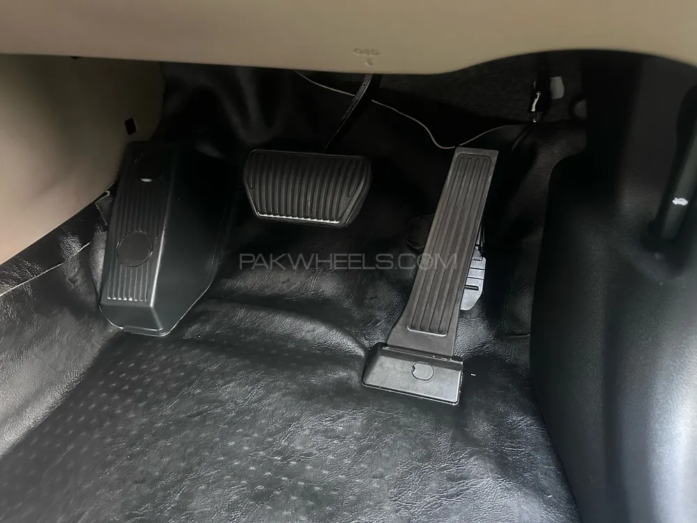 Hyundai Tucson 2023 for Sale in Lahore Hyundai Tucson 2023 for Sale in Lahore Image-8