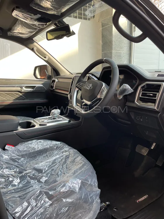 JAC T9 2025 for Sale in Karachi JAC T9 2025 for Sale in Karachi Image-6