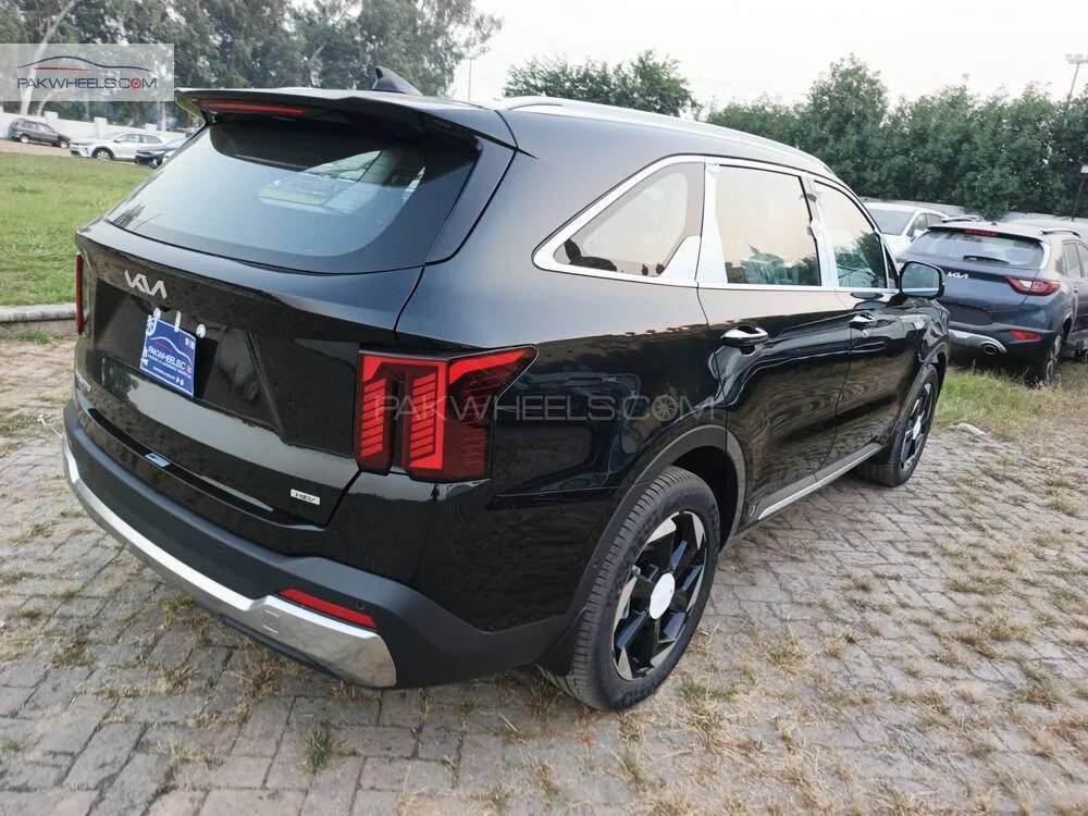 KIA Sorento 2025 for Sale in Lahore KIA Sorento 2025 for Sale in Lahore Image-3