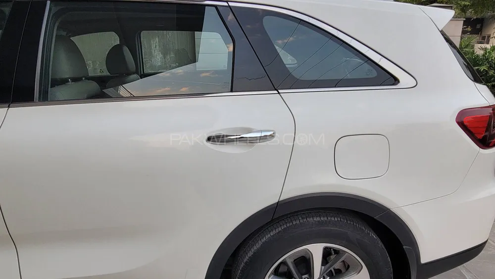 KIA Sorento 2021 for Sale in Lahore KIA Sorento 2021 for Sale in Lahore Image-3