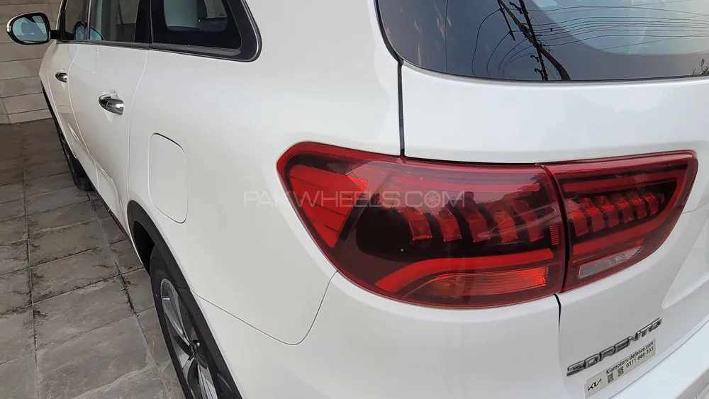 KIA Sorento 2021 for Sale in Lahore KIA Sorento 2021 for Sale in Lahore Image-5