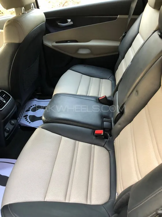 KIA Sorento 2023 for Sale in Karachi KIA Sorento 2023 for Sale in Karachi Image-7