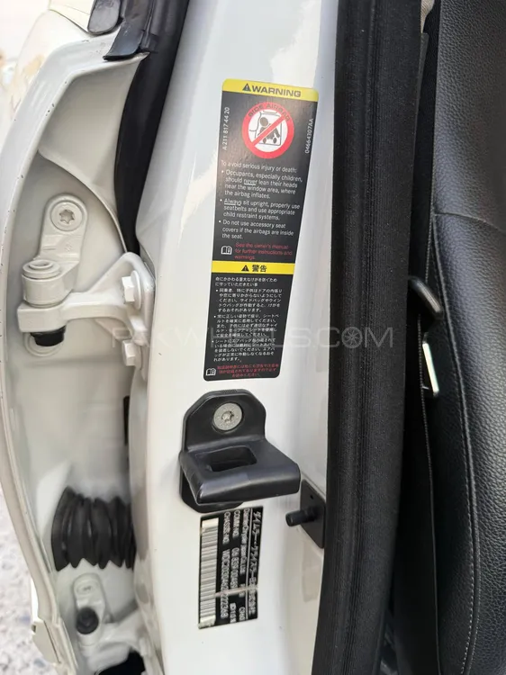 Mercedes Benz C Class 2006 for Sale in Islamabad Mercedes Benz C Class 2006 for Sale in Islamabad Image-7