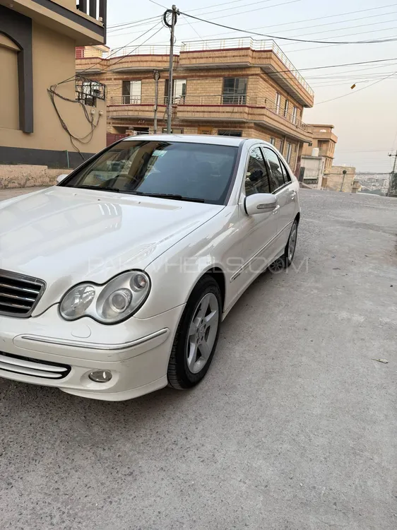 Mercedes Benz C Class 2006 for Sale in Islamabad Mercedes Benz C Class 2006 for Sale in Islamabad Image-16